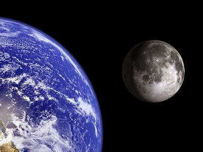 ¿Por qué hay satélites como la Luna?